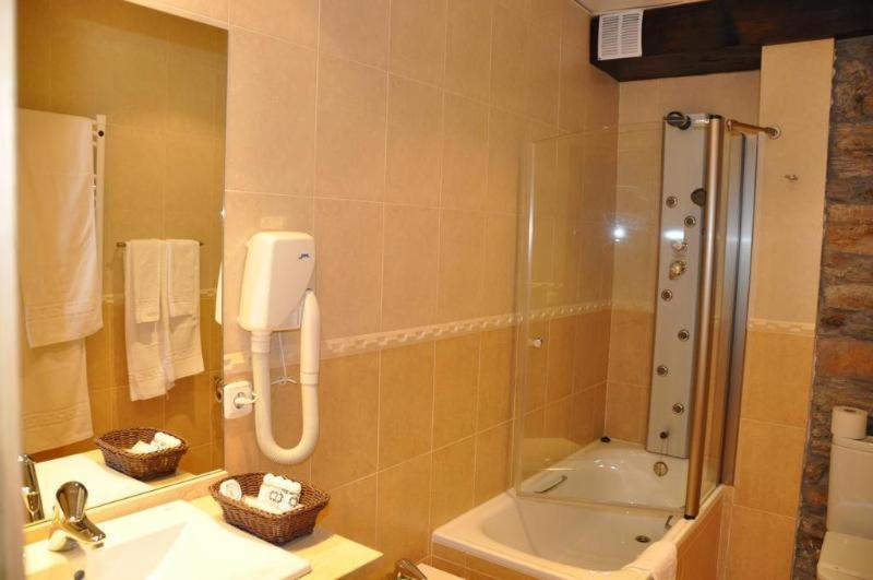 Hotel Mirador De Barcia Ribeira De Piquin Værelse billede
