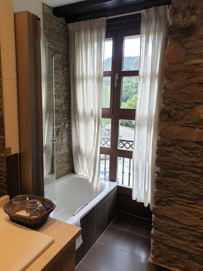 Hotel Mirador De Barcia Ribeira De Piquin Eksteriør billede